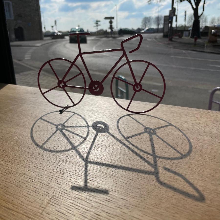Cafe Velo Nevers Exterior photo