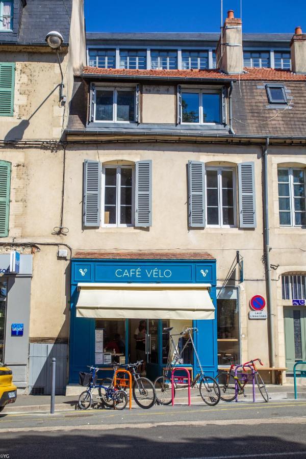 Cafe Velo Nevers Exterior photo
