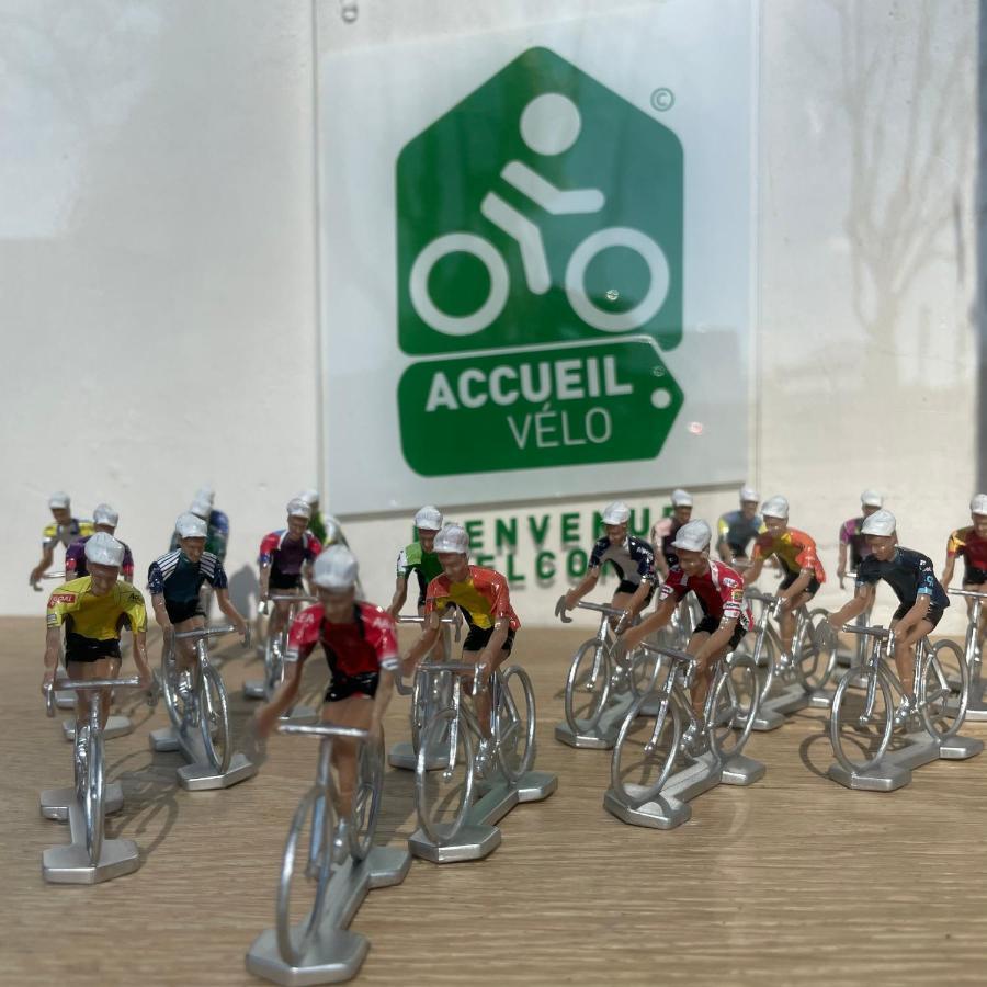 Cafe Velo Nevers Exterior photo